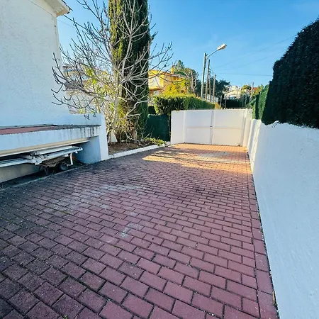 Exclusiva Casa Con Vistas Despejadas Al Mar Y Piscina Privada *