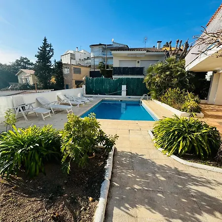 Exclusiva Casa Con Vistas Despejadas Al Mar Y Piscina Privada Lloret de Mar